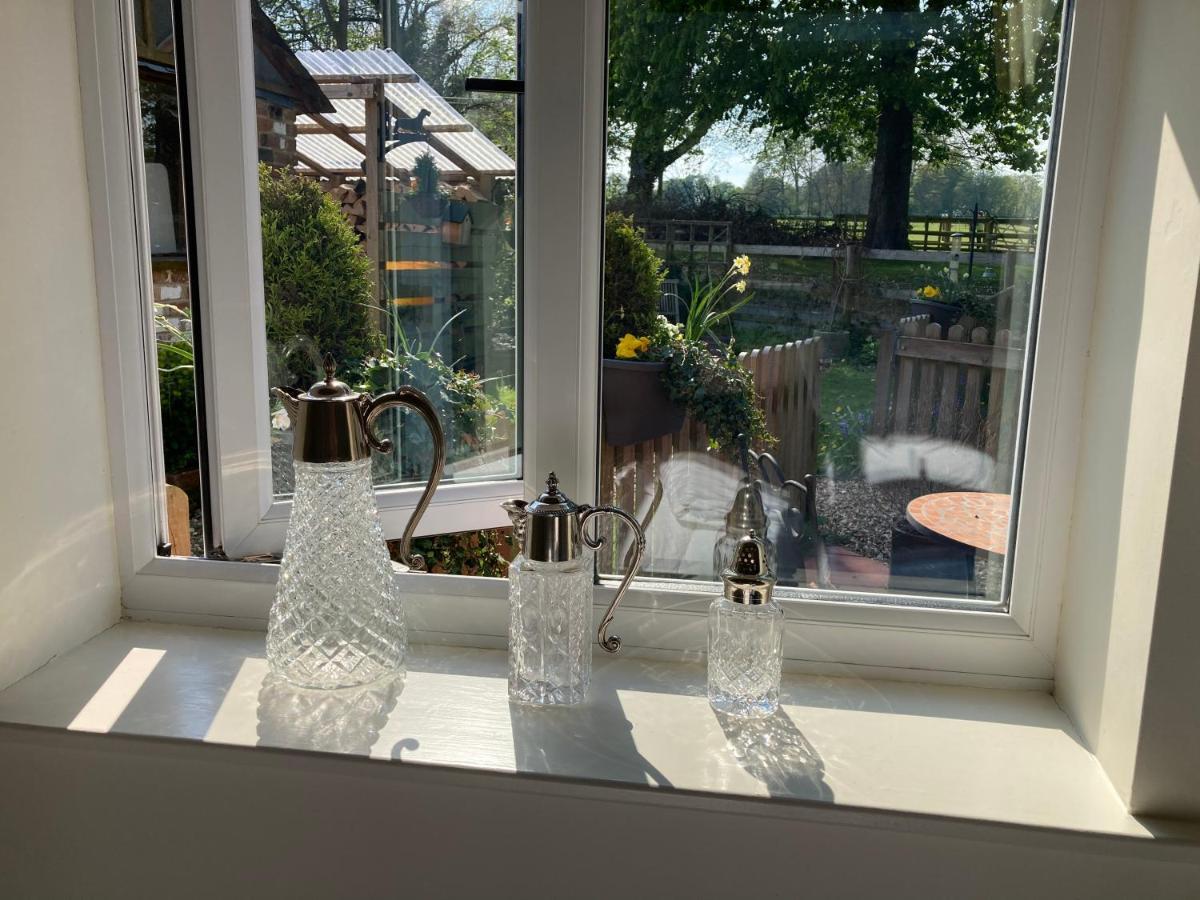 Hunters Moon B&B Tidworth Eksteriør billede