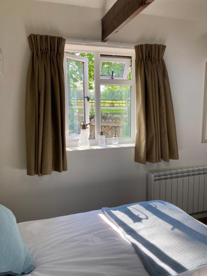 Hunters Moon B&B Tidworth Eksteriør billede