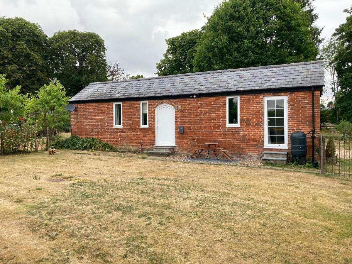 Hunters Moon B&B Tidworth Eksteriør billede