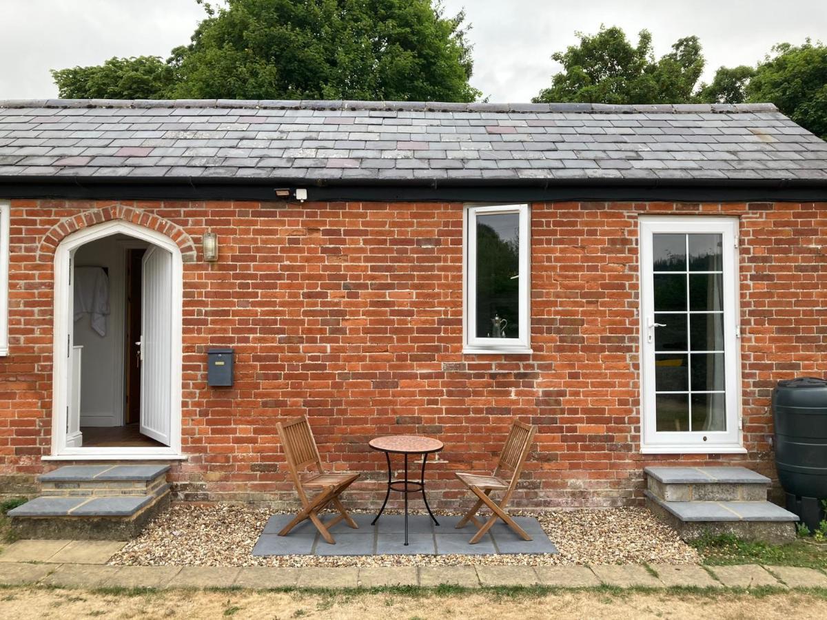 Hunters Moon B&B Tidworth Eksteriør billede